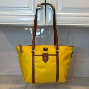 Dooney & Bourke Bag Purse Handbag Pocketbook Wayfarer Zip Tote Bag